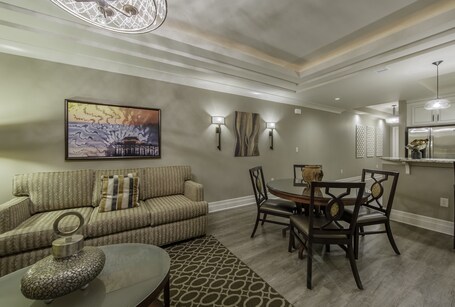 Holiday Inn Club Vacations South Beach Resort, an IHG Hotel - Image 61