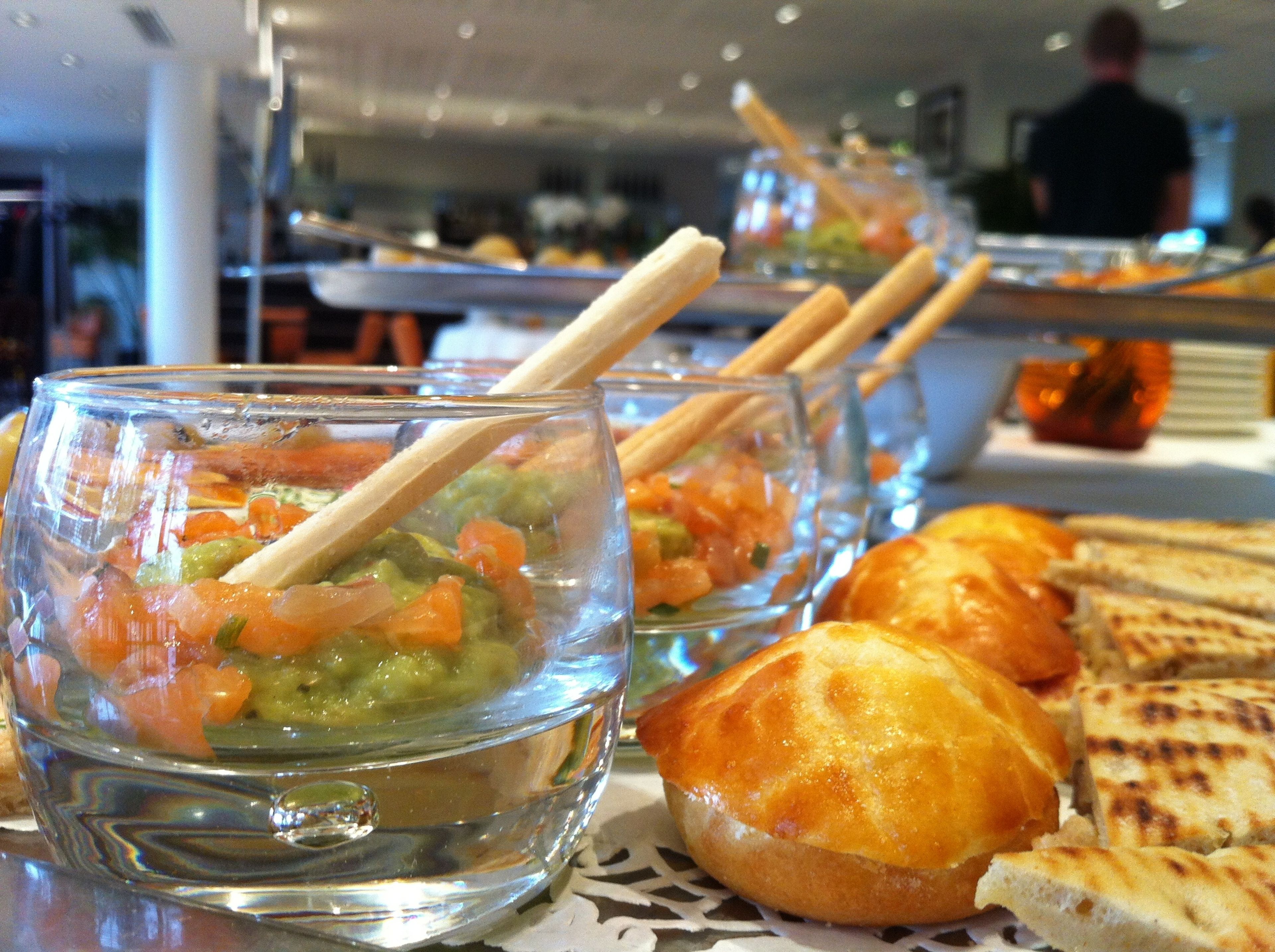 Daily buffet breakfast (EUR 17 per person)