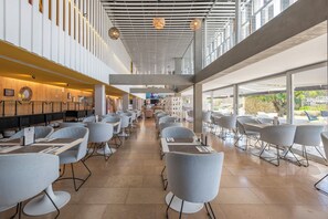 Daily buffet breakfast (EUR 18 per person)