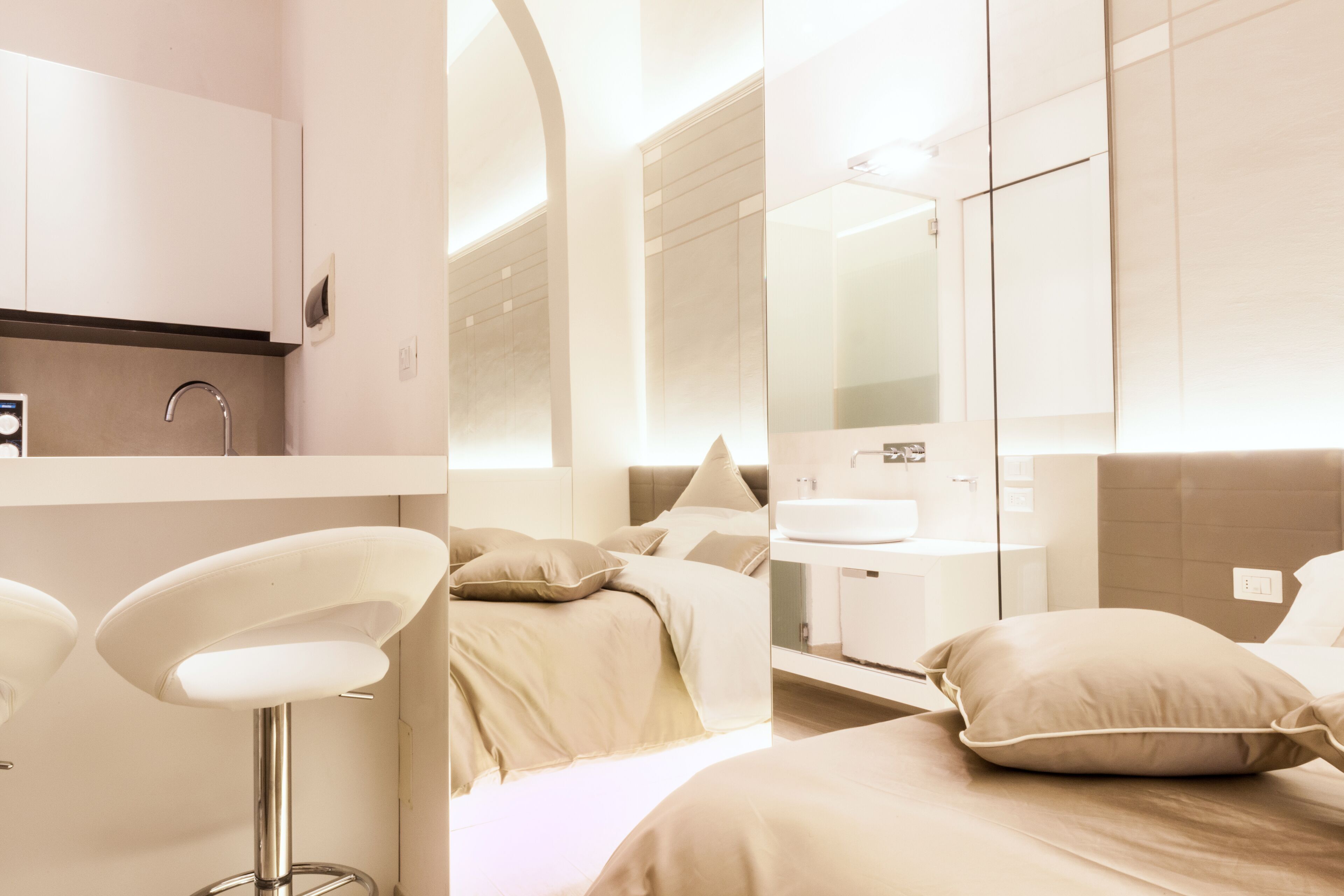 1 bedroom, premium bedding, down duvets, desk