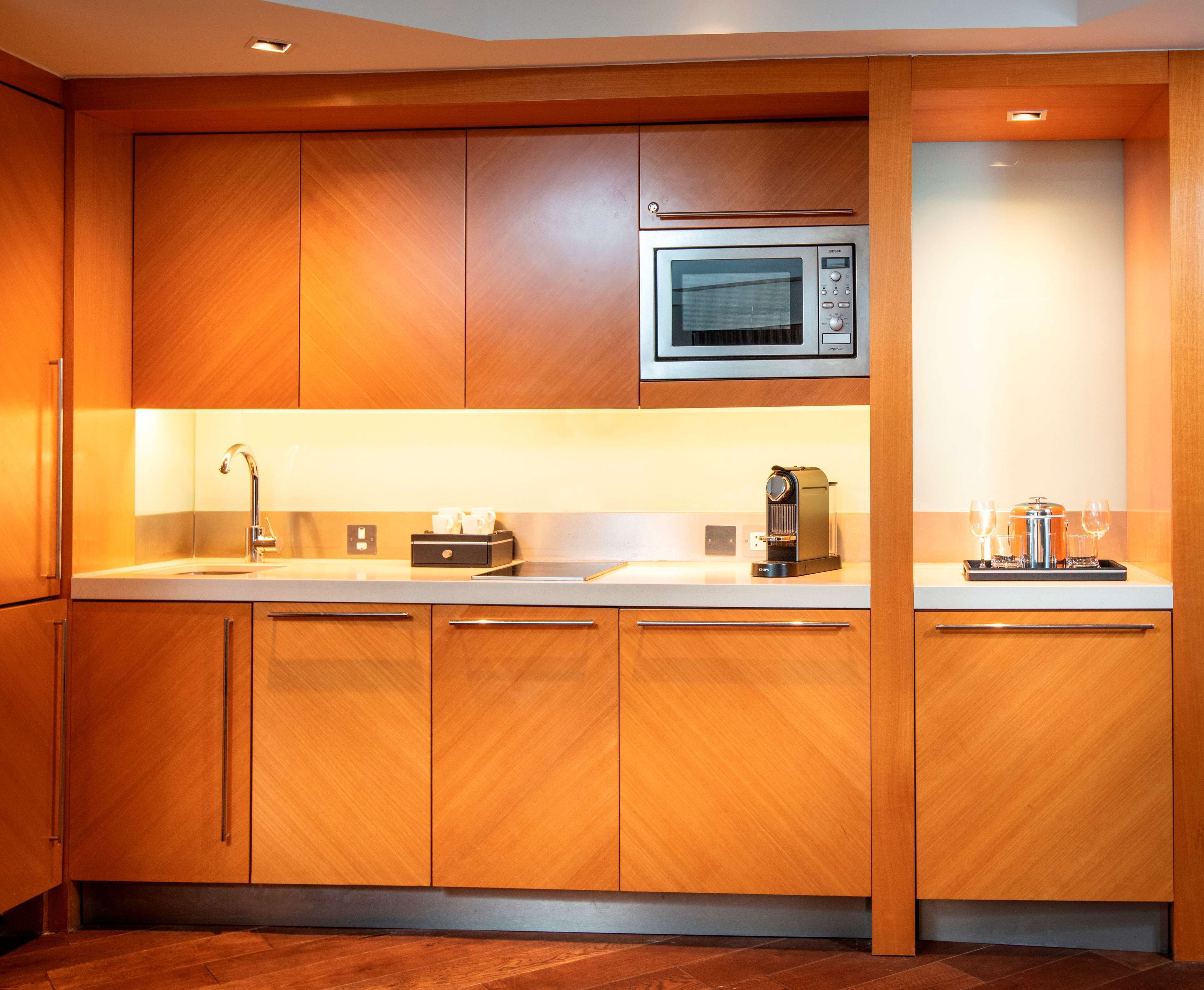 suite, 1 bedroom, kitchenette, river view | 1 bedroom, hypo-allergenic bedding, minibar, in-room safe