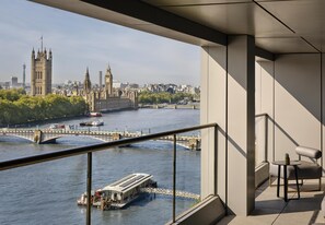 숙박 시설의 전망