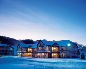 Exterior - Mountain Run at Boyne (Boyne Falls)