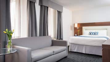 1 Queen bed, carpet | Desk, blackout drapes, soundproofing, iron/ironing board