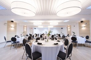 Banquet hall - Hôtel Albert par G5 (Rouyn-Noranda)