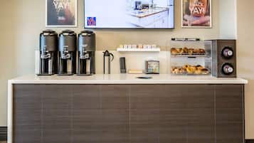 Free daily continental breakfast