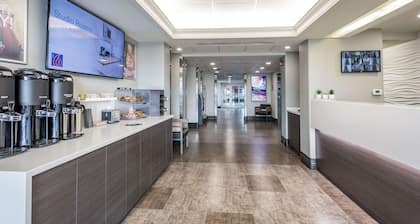 Motel 6 Saskatoon, SK