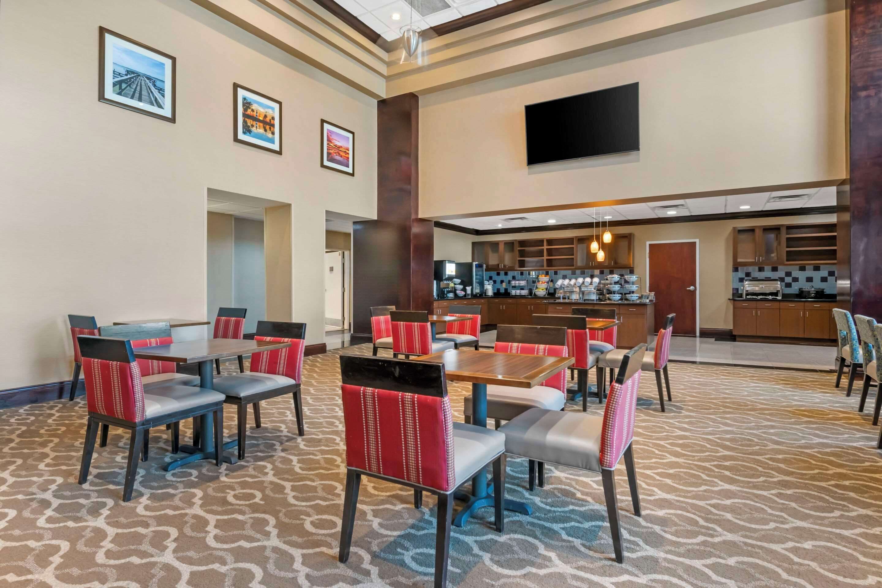 Free continental breakfast