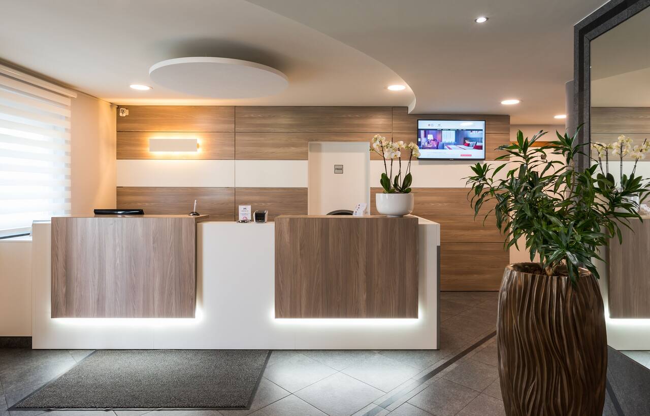 Ibis Styles Charleroi Airport Aero44