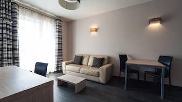 Literie hypoallergénique, coffres-forts dans les chambres