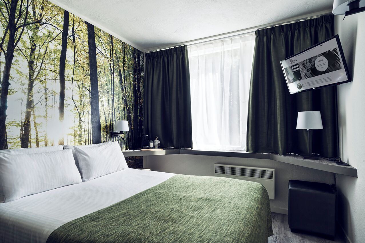 Basic Double Room | In-room safe, desk, free WiFi, bed sheets