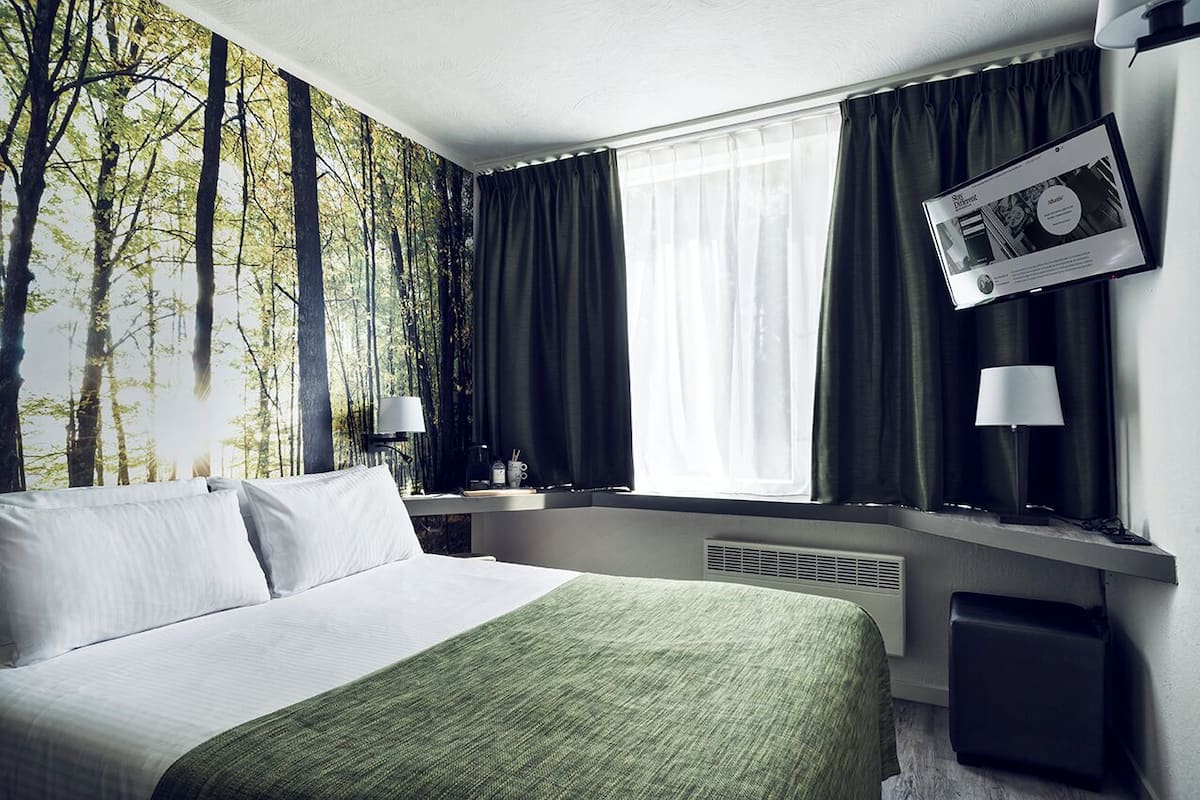 Caja de seguridad en la habitación, escritorio y wifi gratis