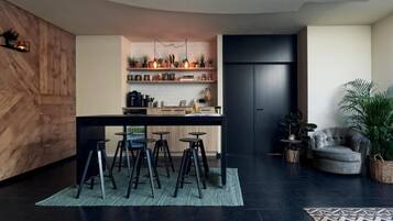 酒吧(店内)