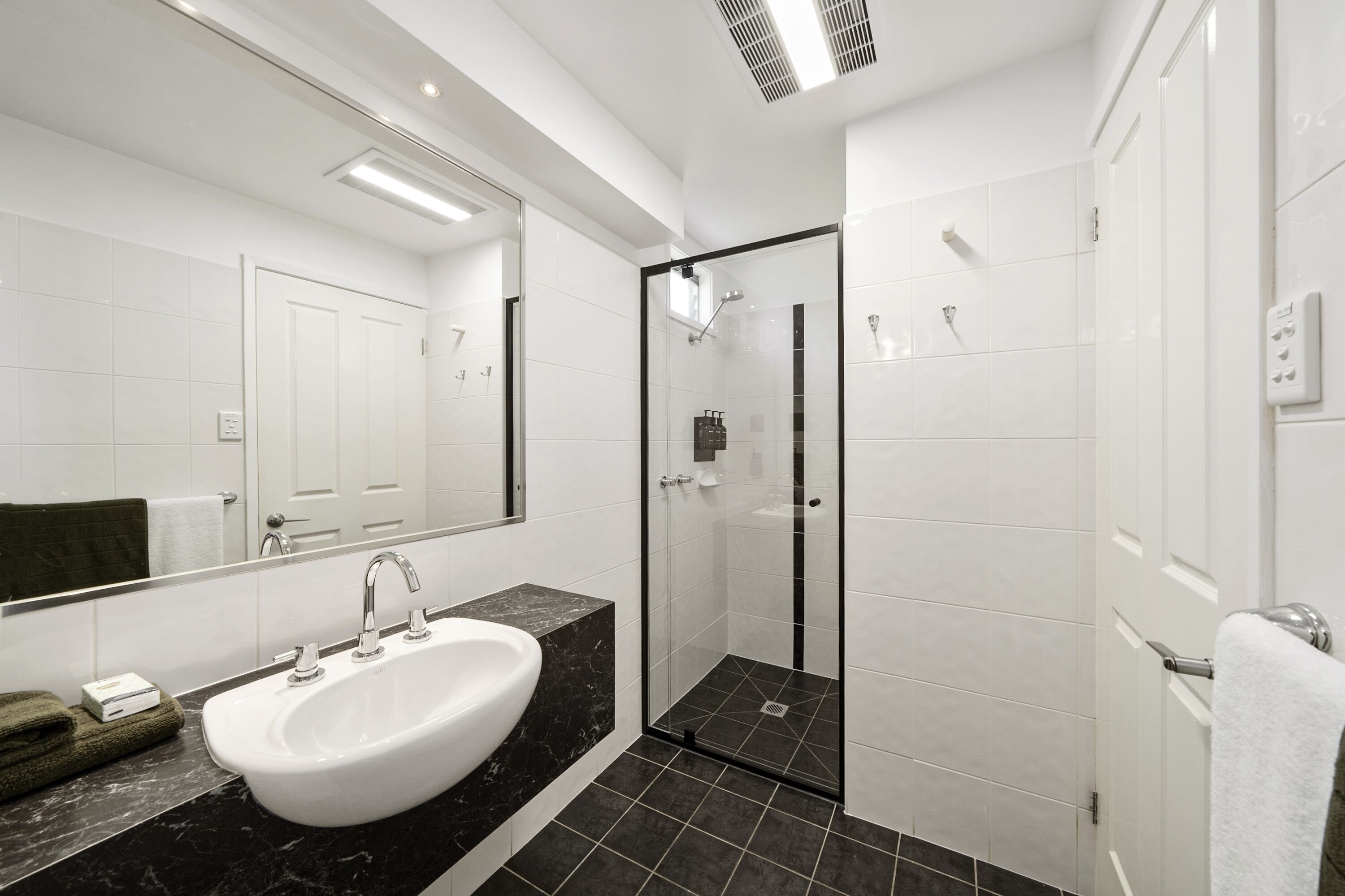 shower, free toiletries, hair dryer, towels