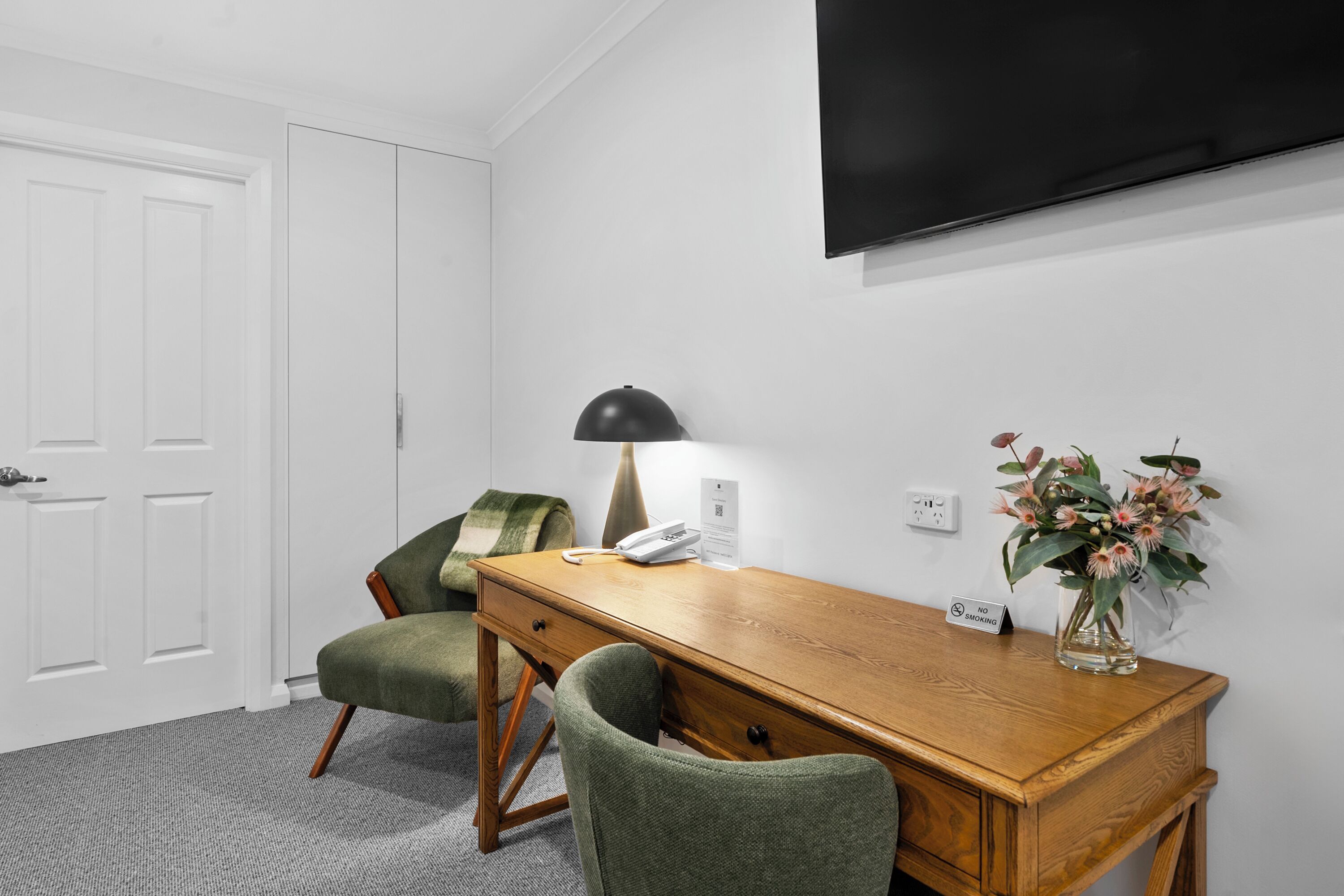 premier twin room | 1 bedroom, premium bedding, pillow-top beds, desk