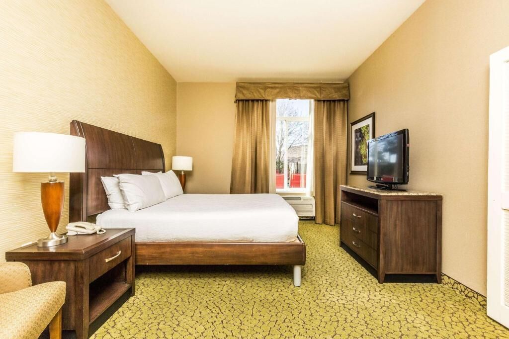 In-room safe, desk, blackout drapes, iron/ironing board