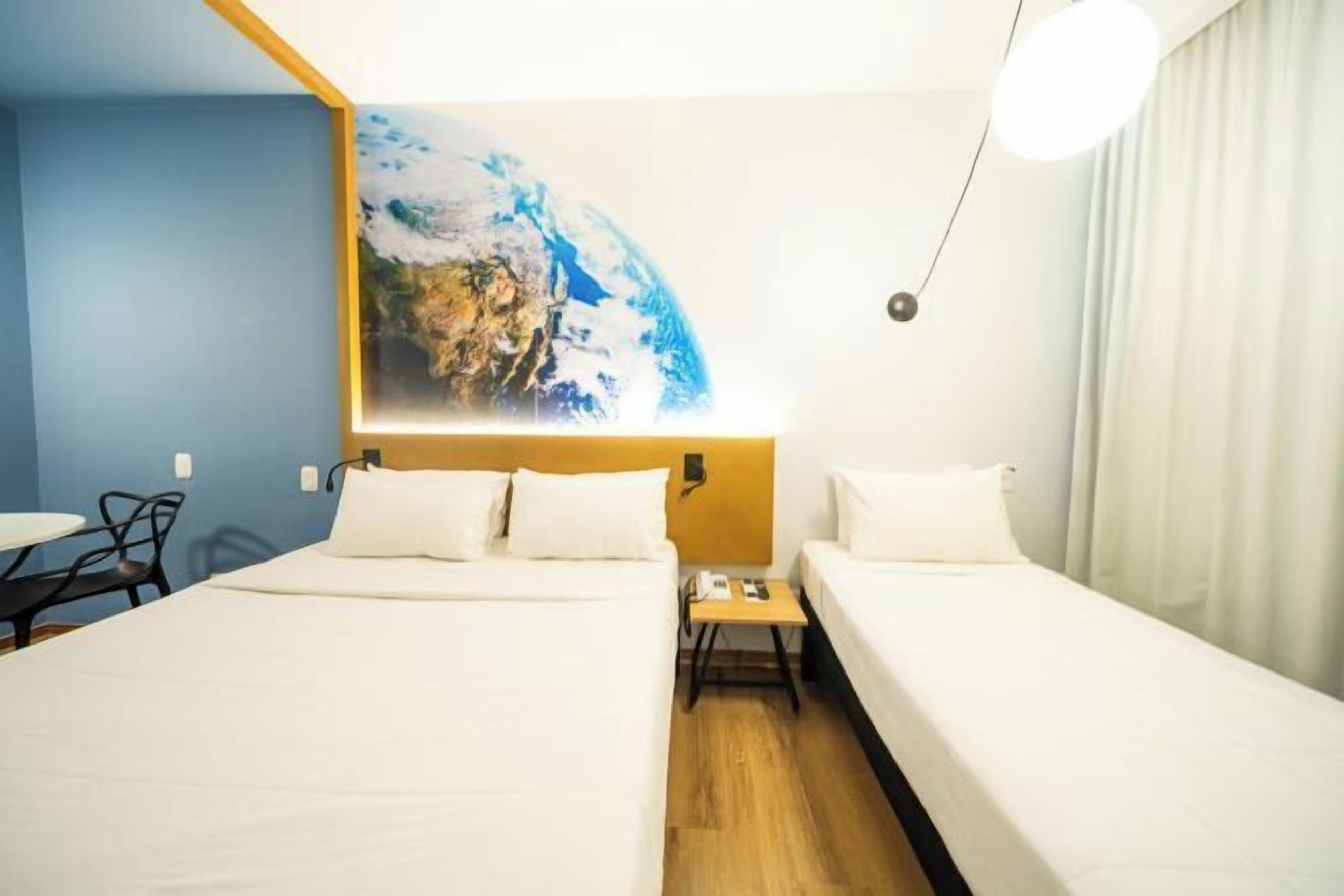 Minibar, in-room safe, individually decorated, individually furnished