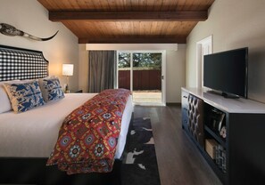 Deluxe Suite, 1 King Bed, Kitchen, Resort View - Oceanpoint Ranch (Cambria)