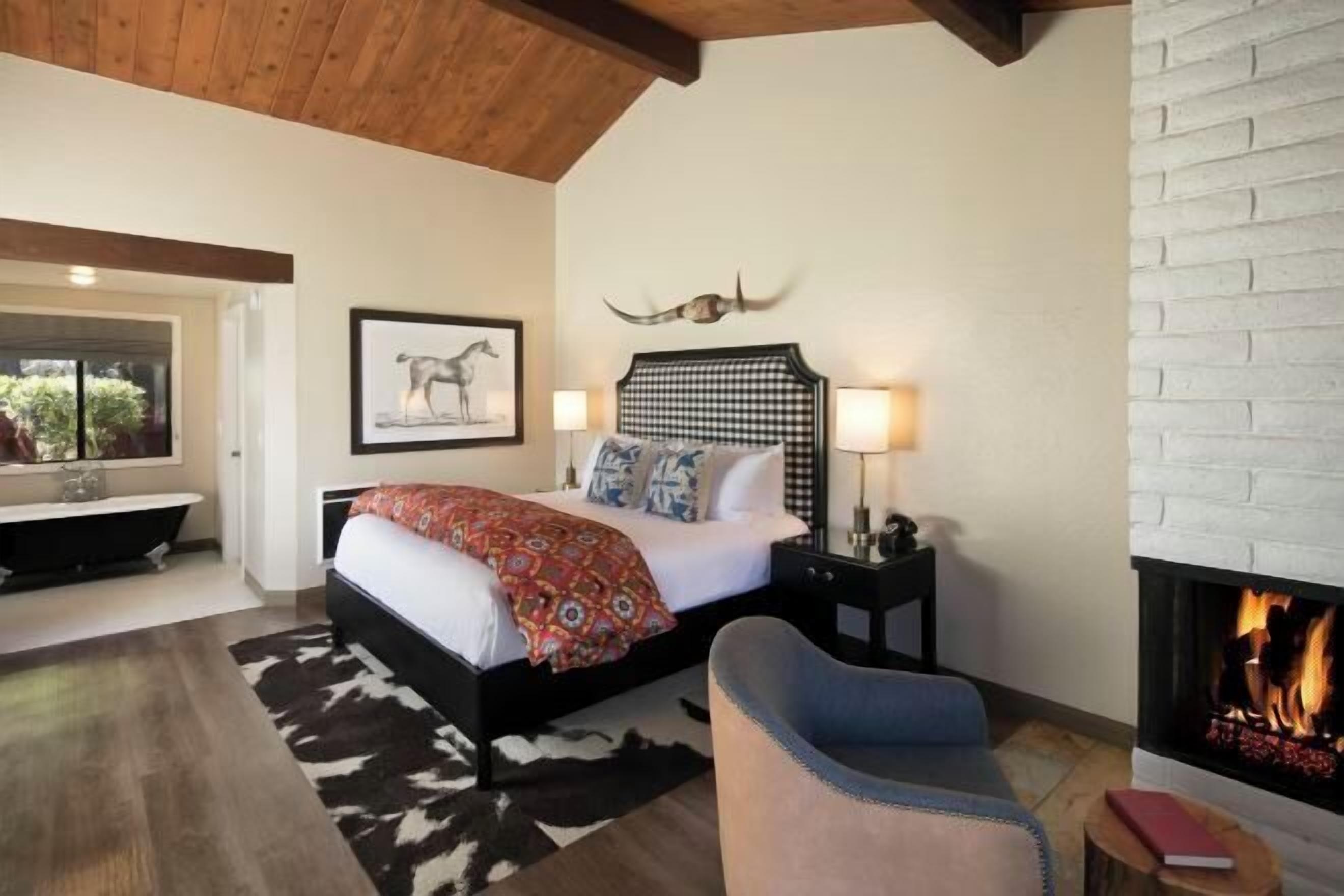 객실 내 금고, 책상, 다리미/다리미판, 무료 WiFi