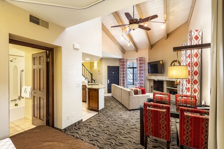 Scottsdale Camelback Resort - Image 11