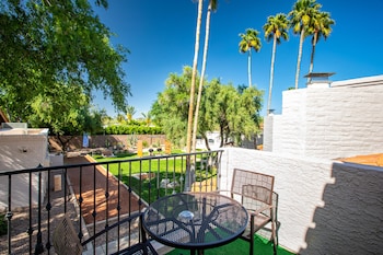 Villa with Terrace (Monterey) | Terrace/patio at Scottsdale Camelback Resort