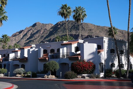 Scottsdale Camelback Resort - Image 15
