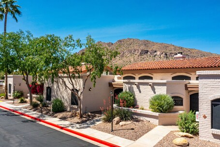 Scottsdale Camelback Resort - Image 27