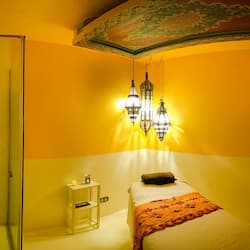 Couples treatment rooms, sauna, hot tub, hot springs, body treatments