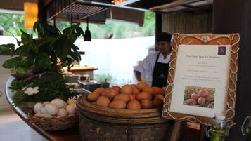 Daily buffet breakfast (THB 1413 per person)