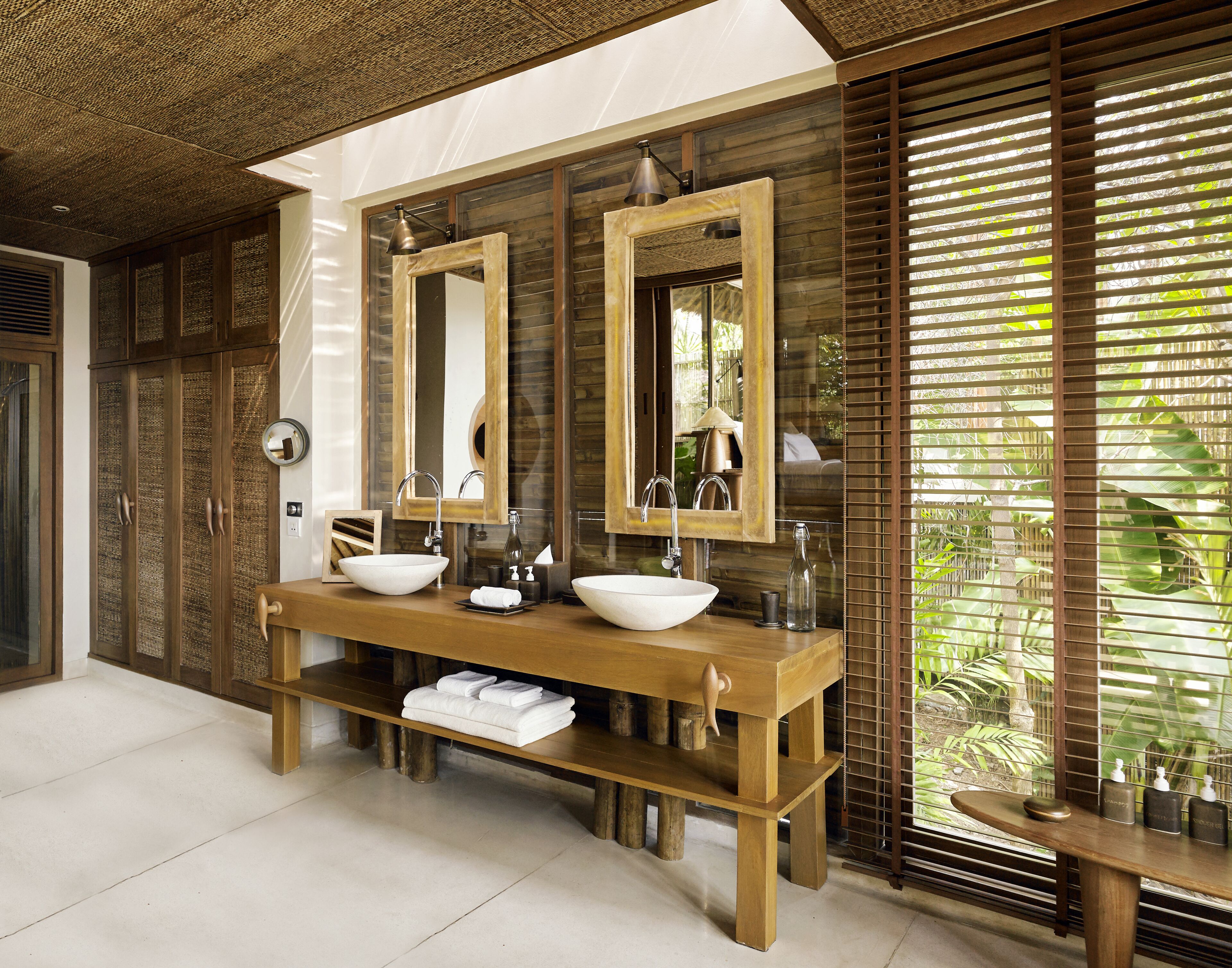 hideaway pool villa | bathroom | separate bathtub and shower, deep-soaking bathtub, rainfall showerhead