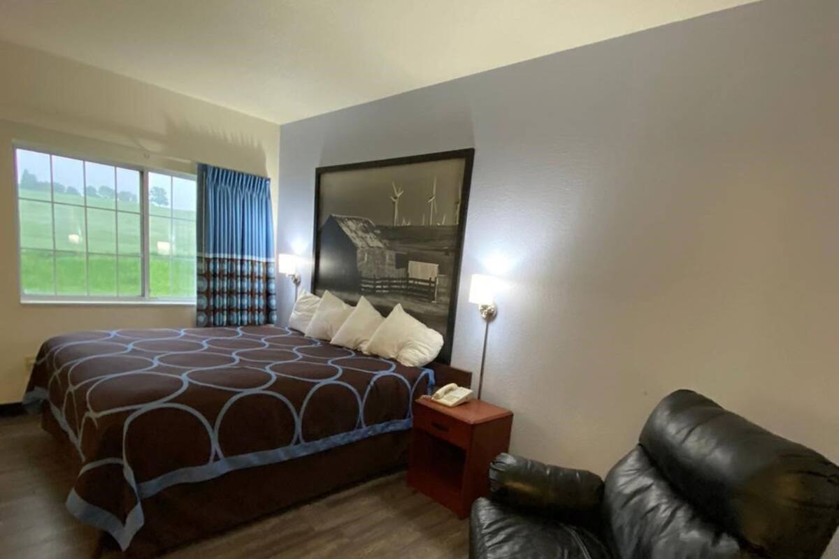Desk, iron/ironing board, free cots/infant beds, free WiFi