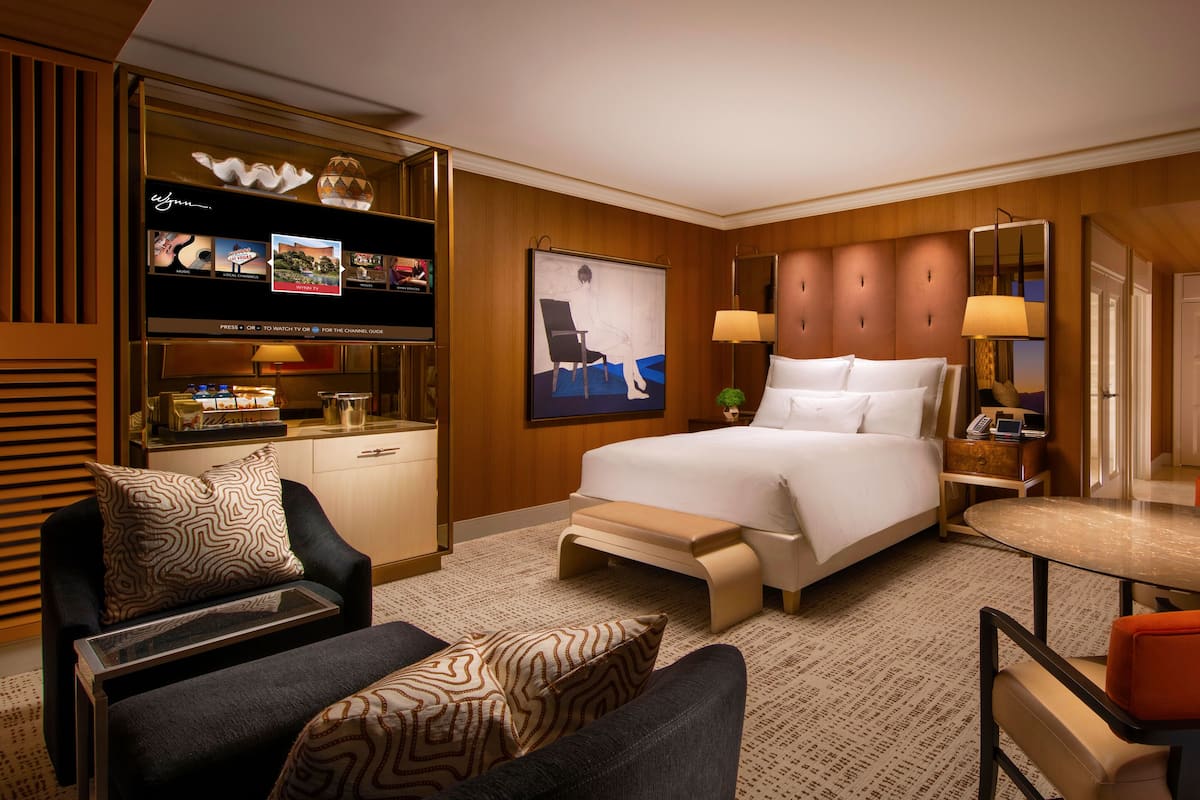 1 bedroom, premium bedding, pillowtop beds, minibar
