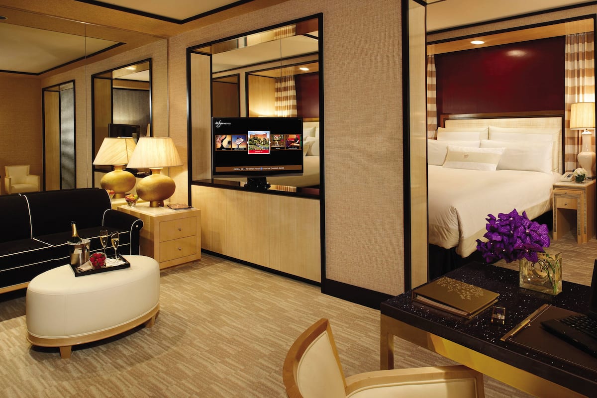 1 bedroom, premium bedding, pillowtop beds, minibar