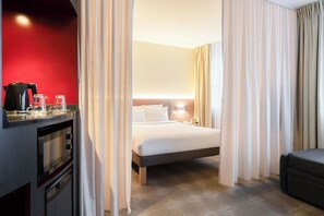 Superior Suite | 1 bedroom, premium bedding, minibar, in-room safe - Novotel Suites Geneve Aeroport (Vernier)
