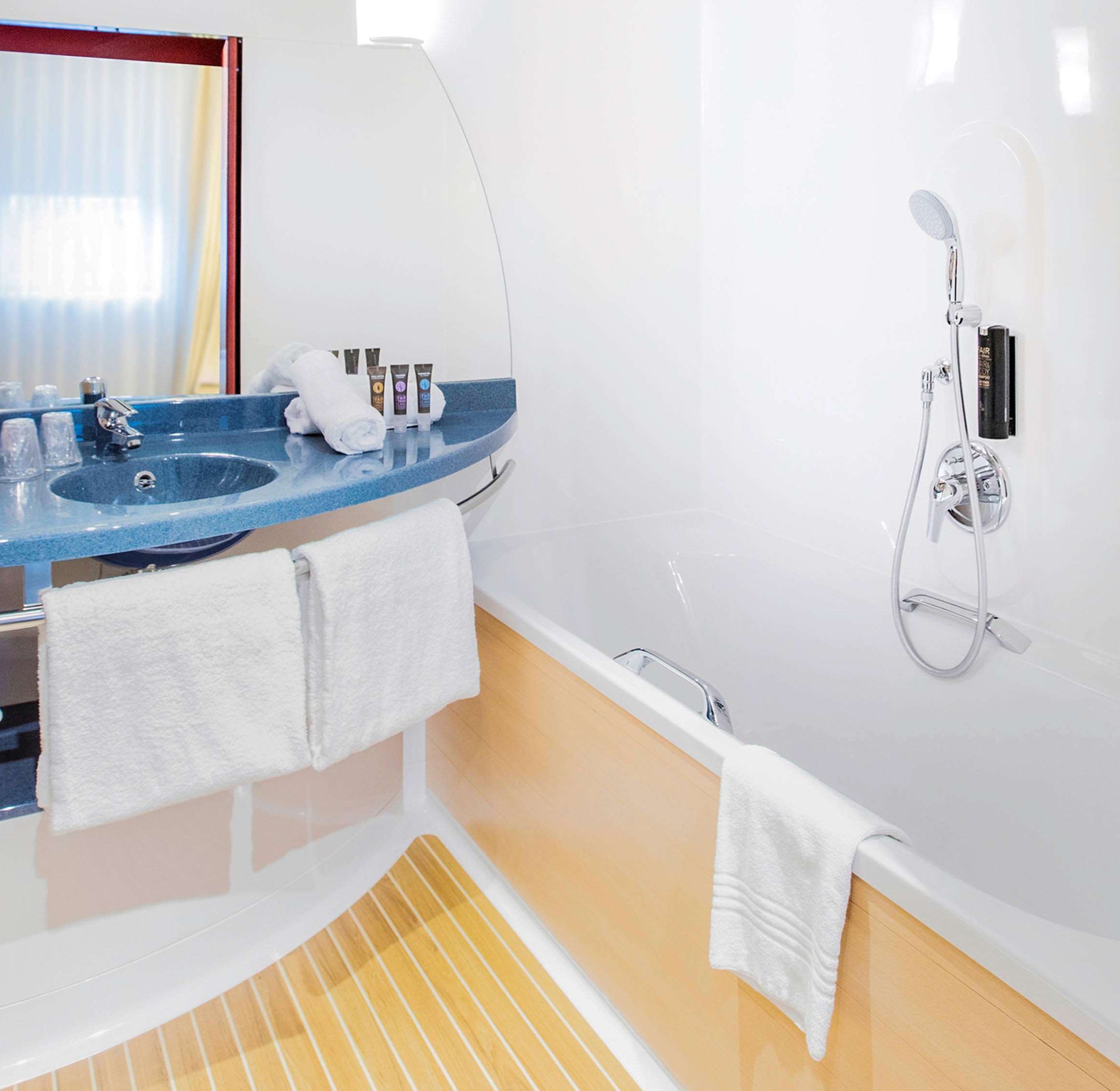 1 bedroom, premium bedding, minibar, in-room safe