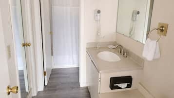 Standard Suite, 2 Bedrooms | Bathroom | Combined shower/tub, free toiletries, hair dryer, towels