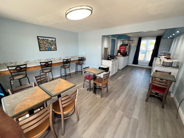 Free daily continental breakfast