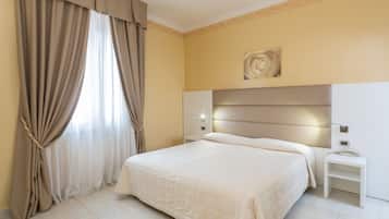 Double Room, 1 Double Bed | Down comforters, minibar, blackout drapes, free cribs/infant beds