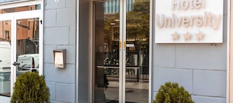 Hotel University