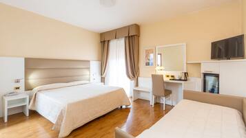 Triple Room | Down comforters, minibar, blackout drapes, free cribs/infant beds