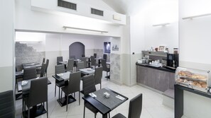 Breakfast area - Hotel University (Bologna)