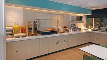 Petit déjeuner buffet compris tous les jours