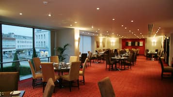 Frukost att ta med varje dag (GBP 13.95 per person)