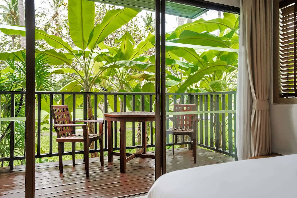 in-room safe, desk, blackout curtains, free wifi