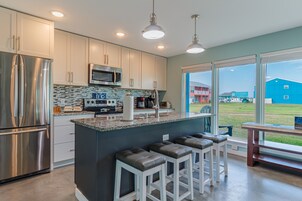 Condo, 3 Bedrooms, Beach View | Private kitchen | Fridge, microwave, stovetop, coffee/tea maker