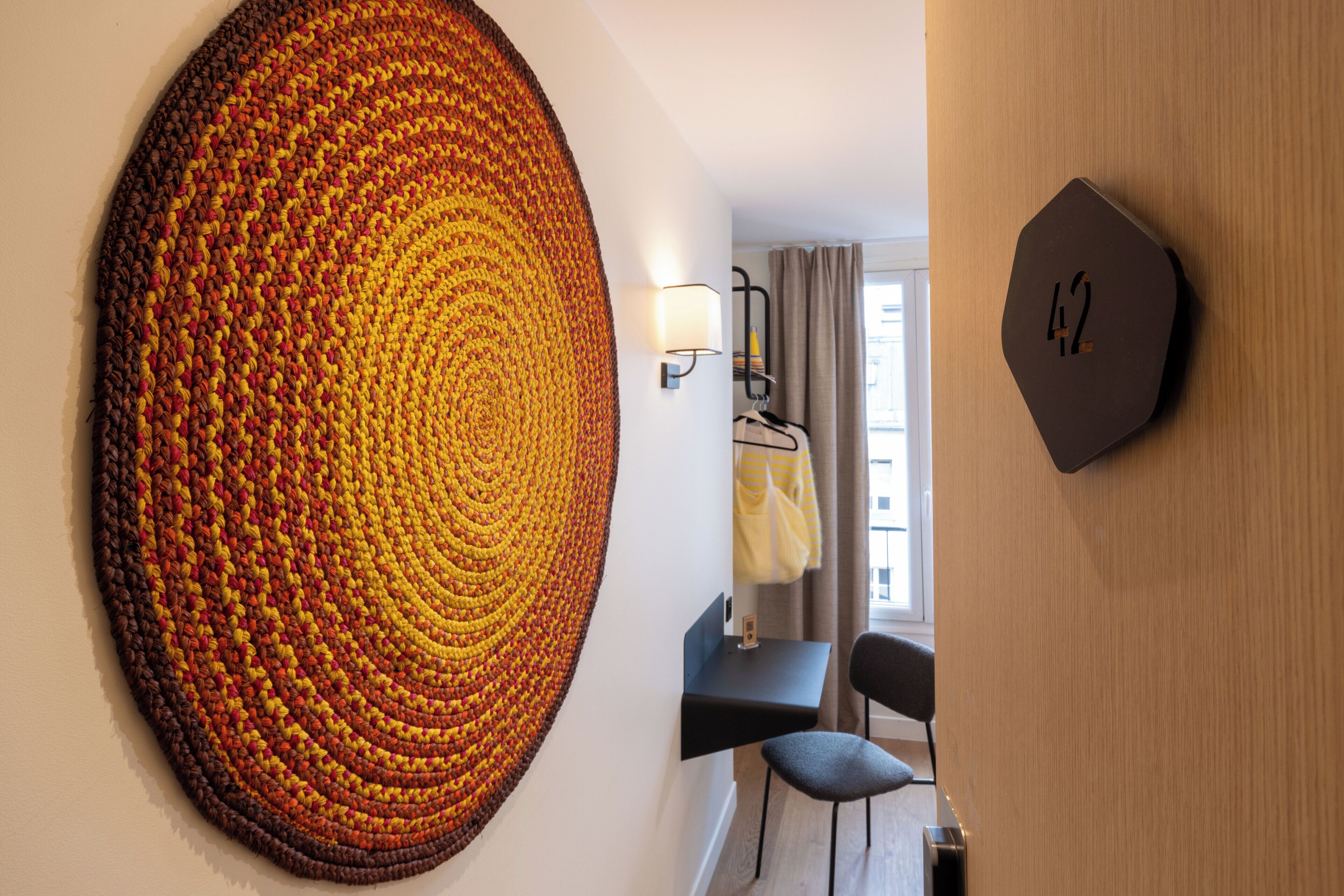 雙人房 | 高級寢具、書桌、手提電腦工作空間、免費嬰兒床