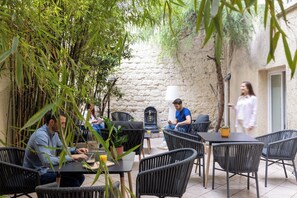 Garden - Korner Montmartre (Paris)