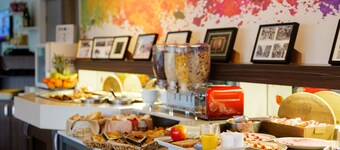 ブリット ホテル コンフォート カンブレイ