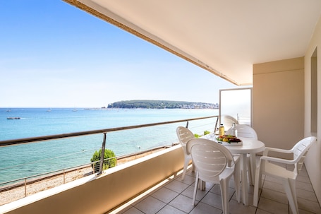 Apartment for 4 people - 1 bedroom - Terrace or balcony - Sea view | Balcony view. Pierre & Vacances Résidence Cap Morgat