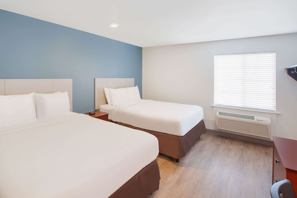 Standard Studio, 2 Queen Beds, Non Smoking, Refrigerator & Microwave